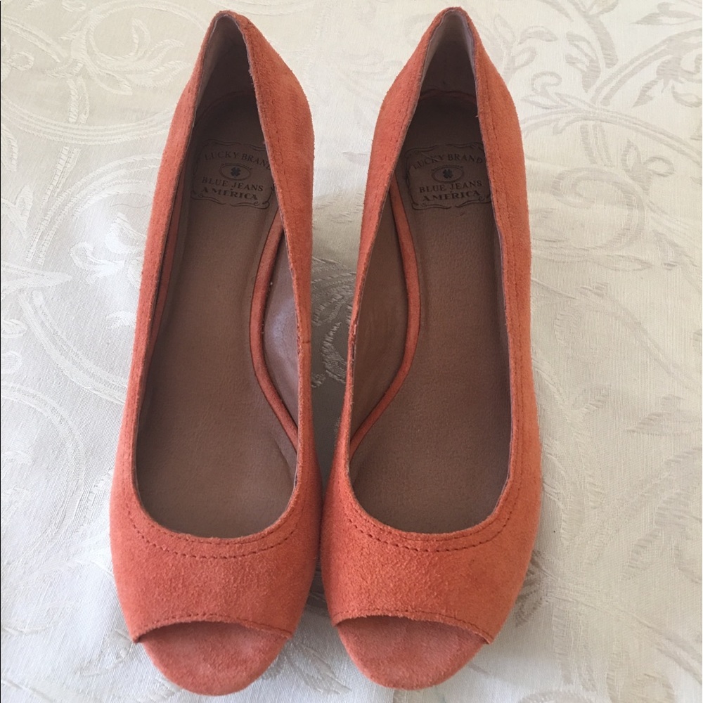 🎁 Lucky Brand Suede Orange Issy2 Platform Wedges